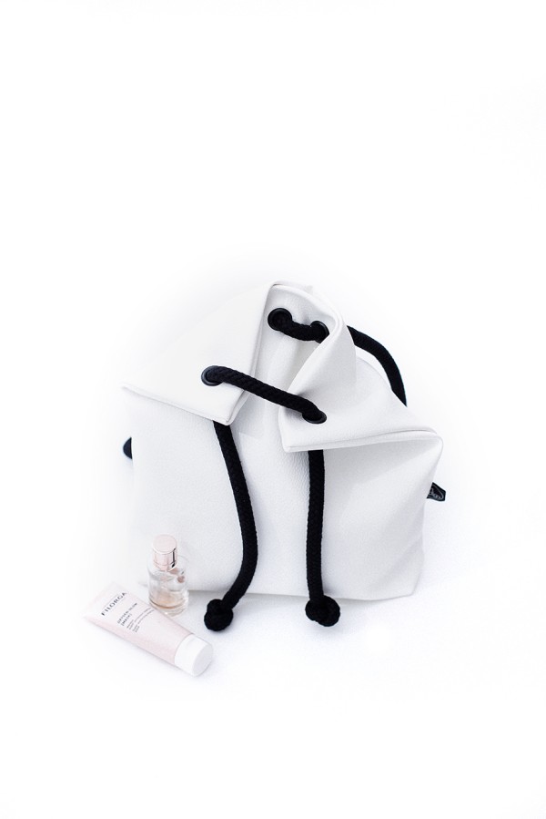 CLASSIC WHITE BAG-BACKPACK